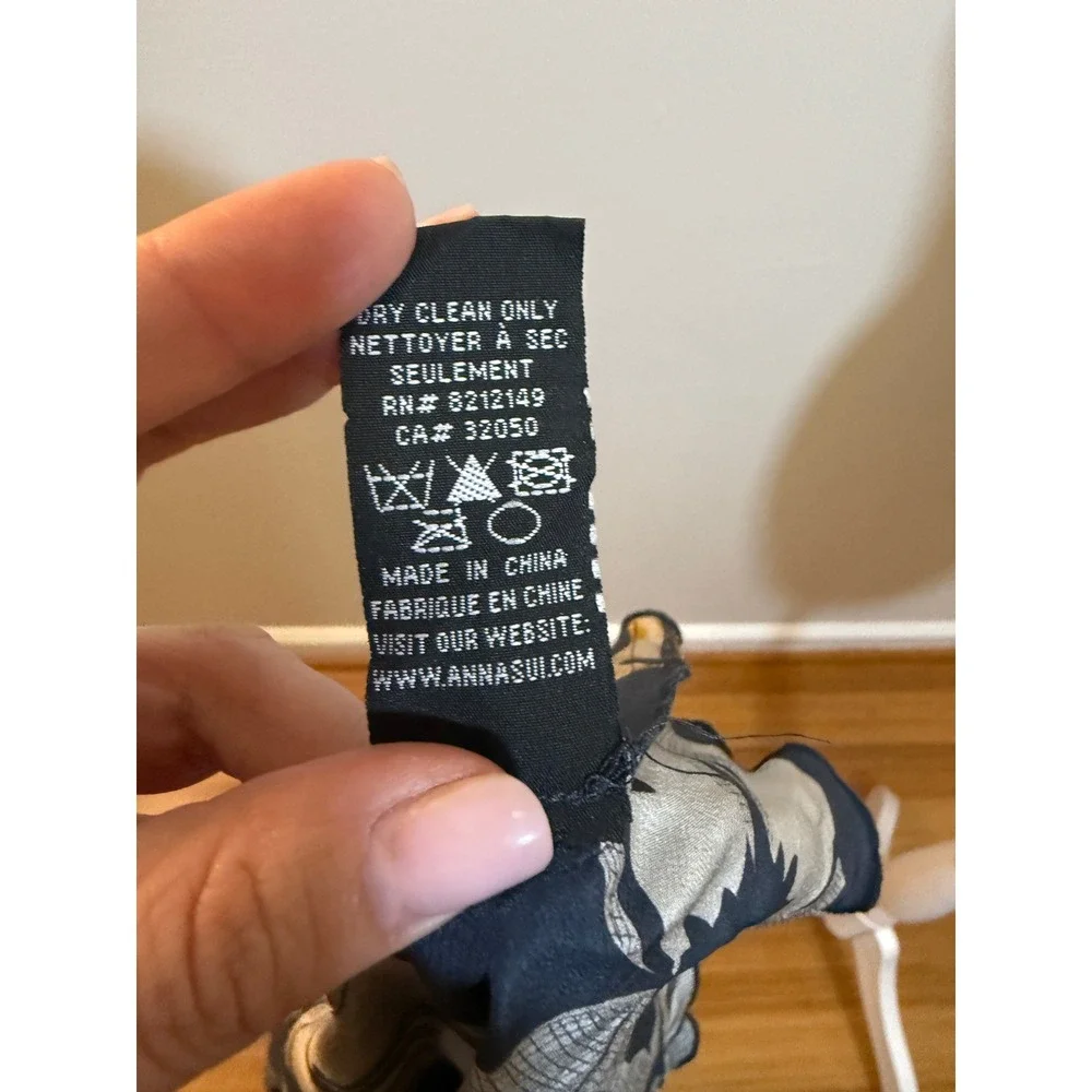 Anna Sui Anthropologie Wrap Top Womens 2 Navy Yellow Floral Silk Ruffle Flutter - Picture 7 of 7